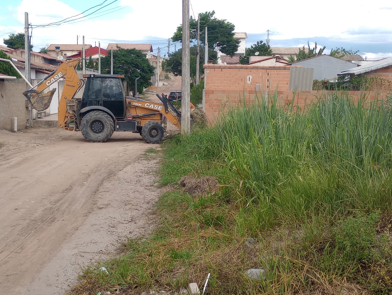 Secretaria De Servi Os Realiza Servi O De Limpeza Em V Rios Bairros Do